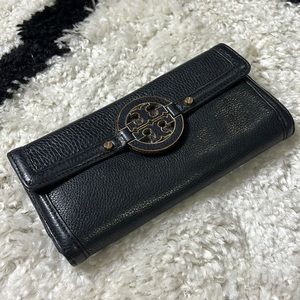 Tory Burch Black Leather Wallet